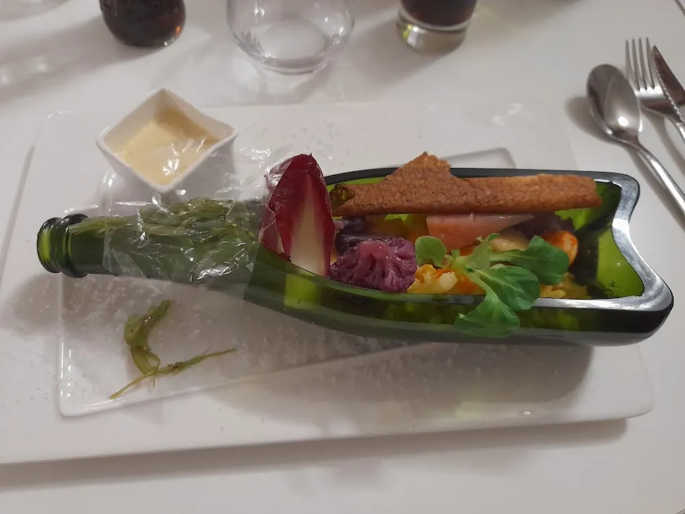 La Bouteille À la Mer